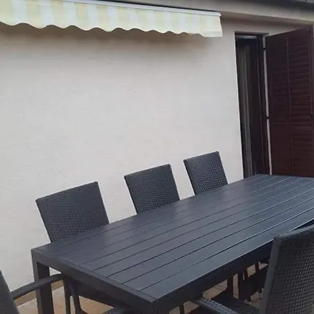 Apartman Vidakovic Pensión *